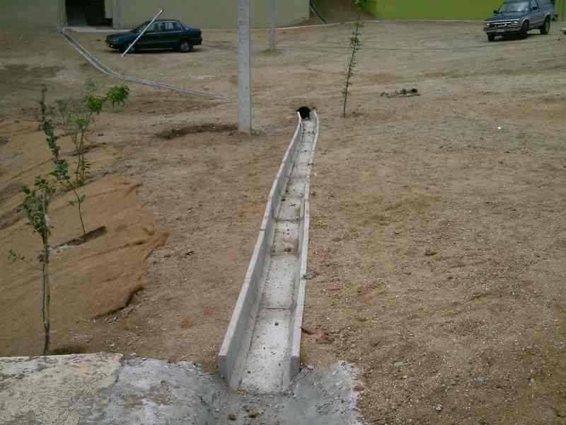 Canaleta concreto chica 15 cms x 21cms  x 1 mt